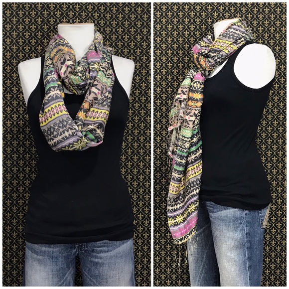 Anthro “Svea Scarf” by Feathers From Tolani - Picture 7 of 12